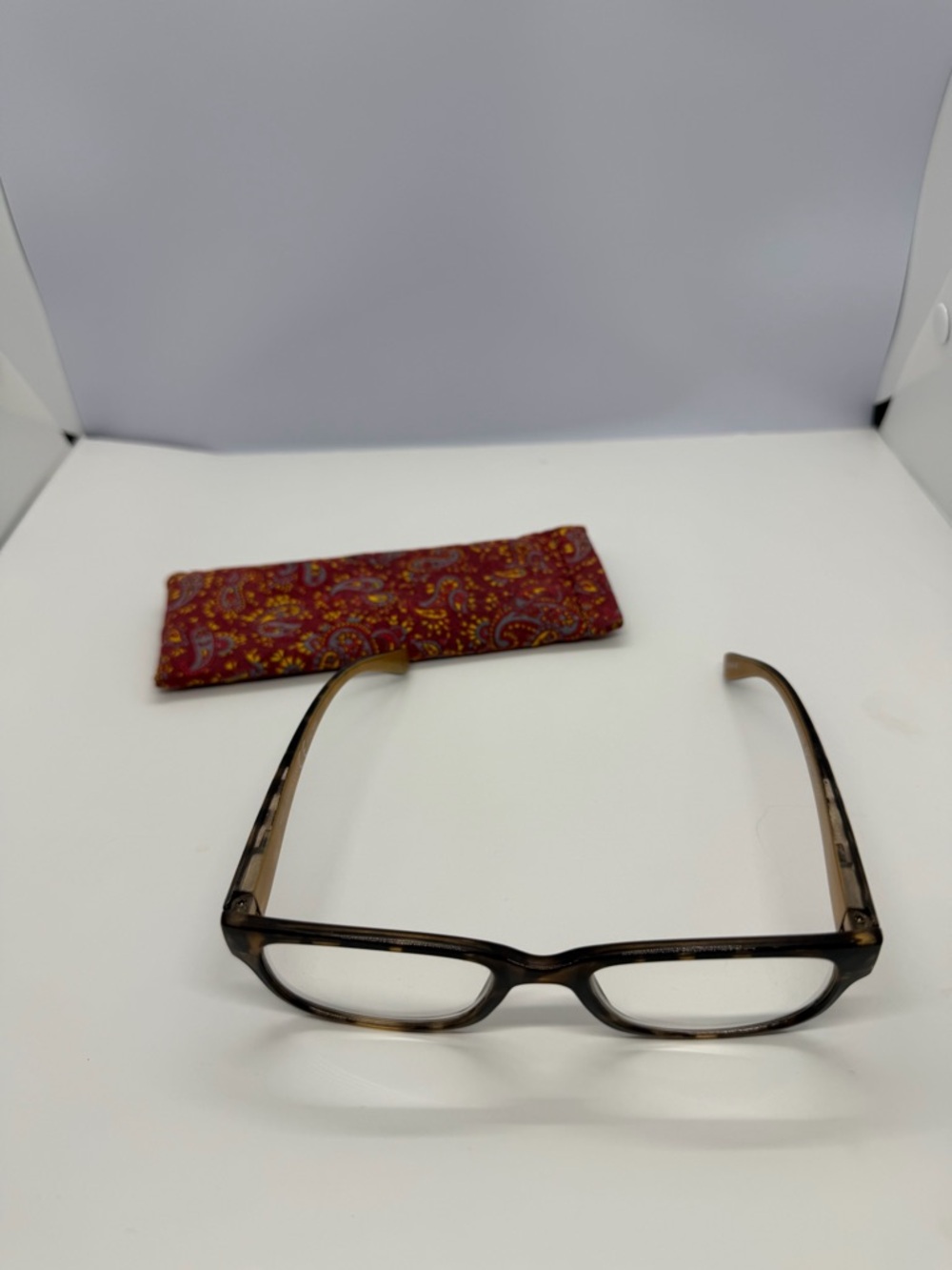 Classic Tortoiseshell Rectangular Reading Glasses with Paisley Soft Case - Brown